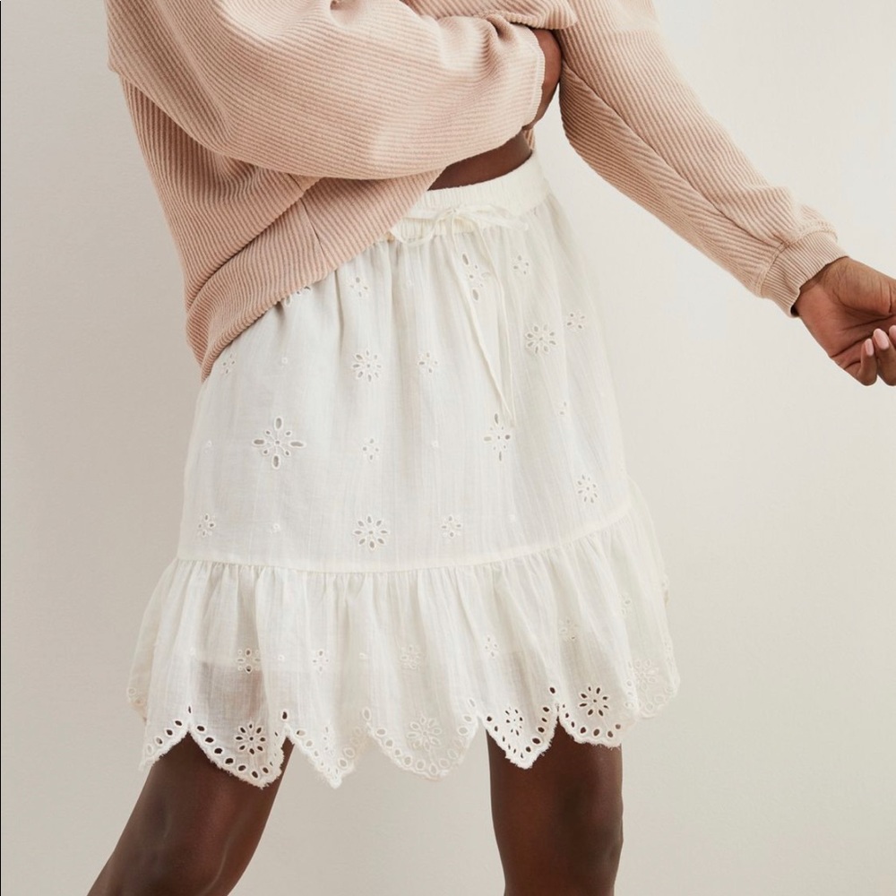 Ruffle Eyelet skirt